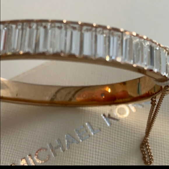 Michael Kors Rose Gold Cuff NWOT - Picture 7 of 8